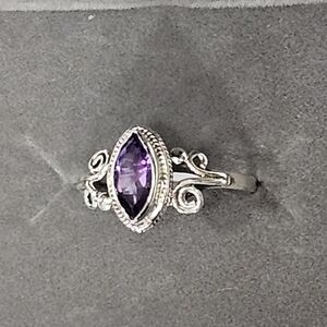 Sterling Silver Anethyist Gemstone Ring